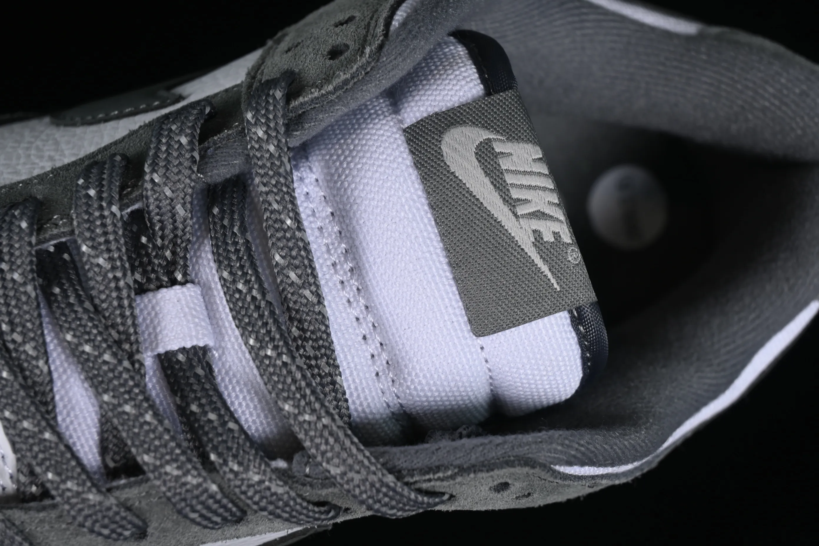 All categories Nk SB Dunk series Nk SB Dunk Low low-top sneakers Nk Dunk Low "Grey Gum" dark gray suede SB low-top casual sports skateboard shoes FV0389-100